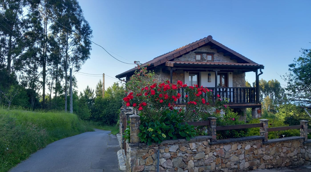 La Casina de Abo en primavera al atardecer